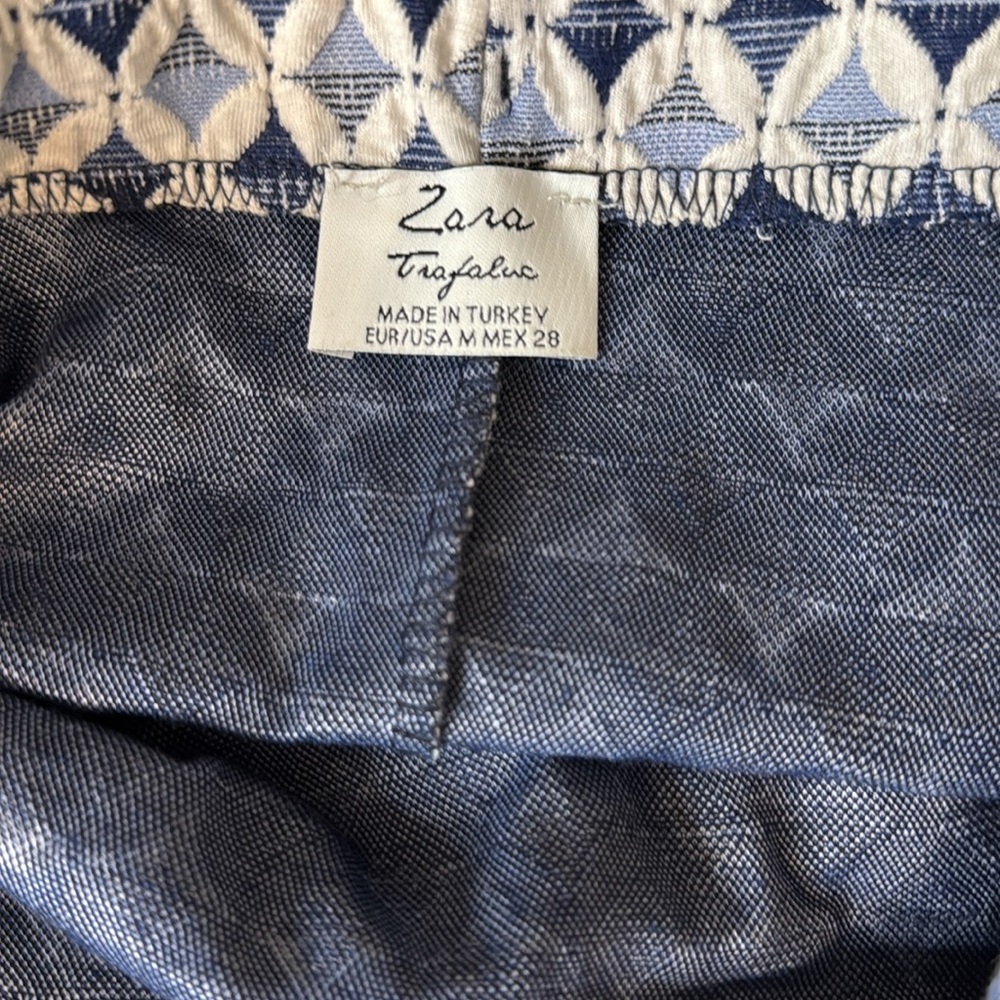 Zara Trafalac Geometric Blue and White pull on pencil Skirt size M - Picture 7 of 7